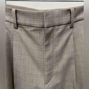 Uniqlo Women’s Beige Plaid Dress Pants